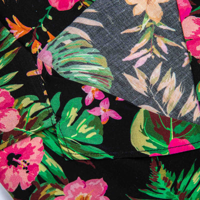 Camisa de lino azul cielo con interior floral en contraste